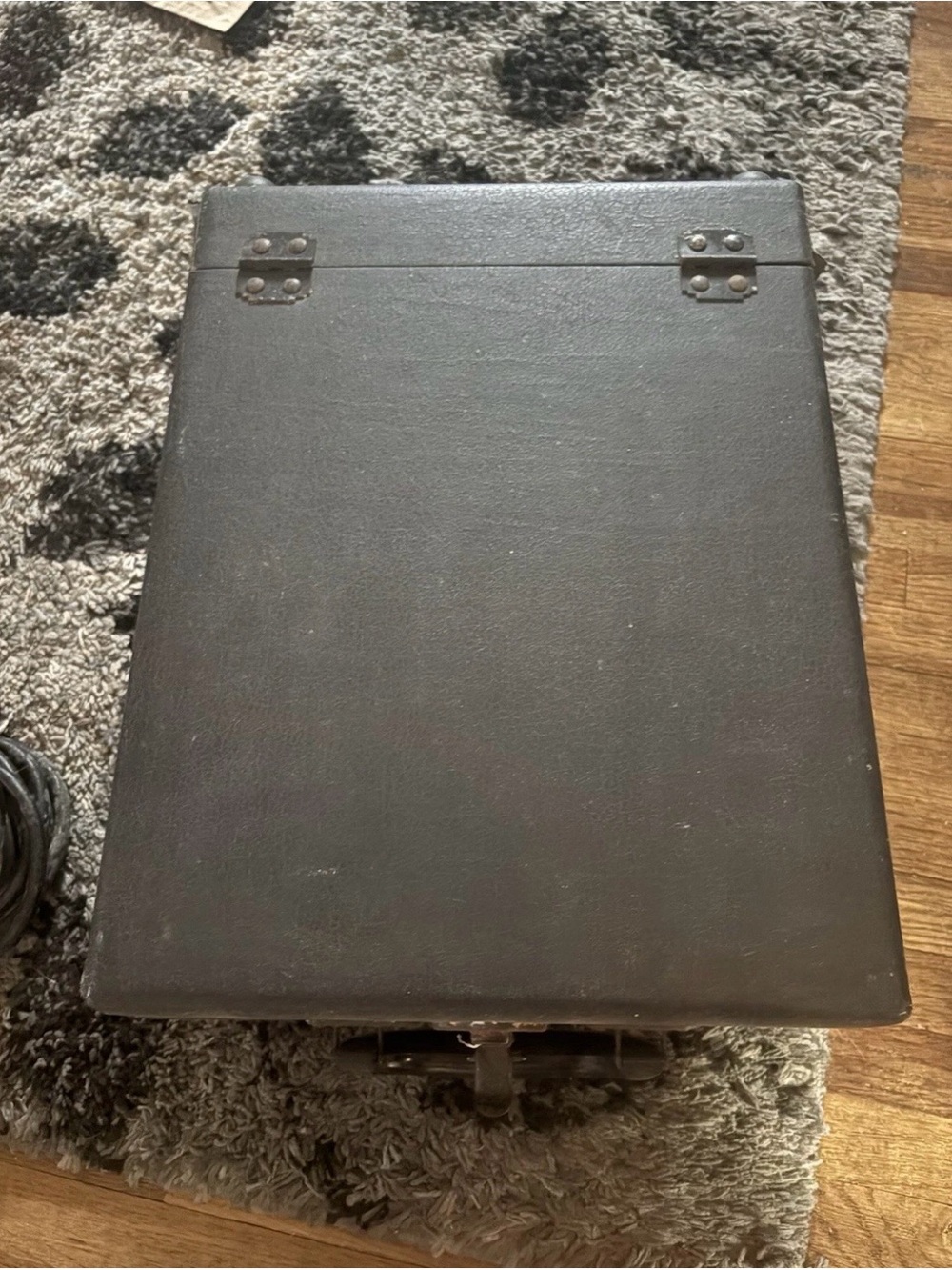Vintage Revere Eight 8mm Film Projector Model 85 w/ Projector Case